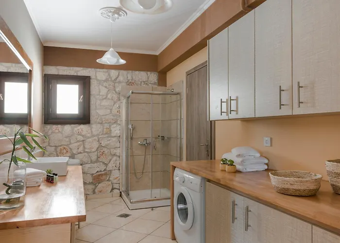 Saint Nicholas 4 Villa Razáta