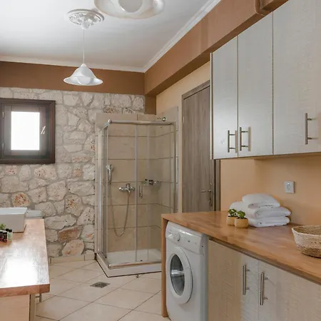 Saint Nicholas 4 Villa Razáta